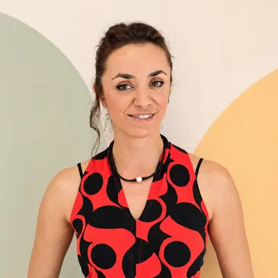 Елена Микова
